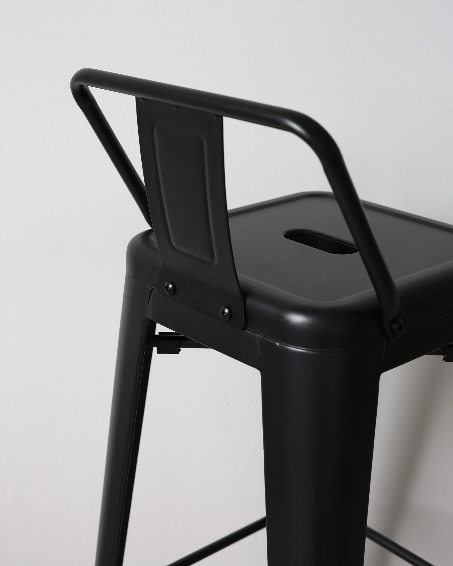 صندلی های طراحی آهن پرنعمت صندلی های طراحی آهن پرنعمت